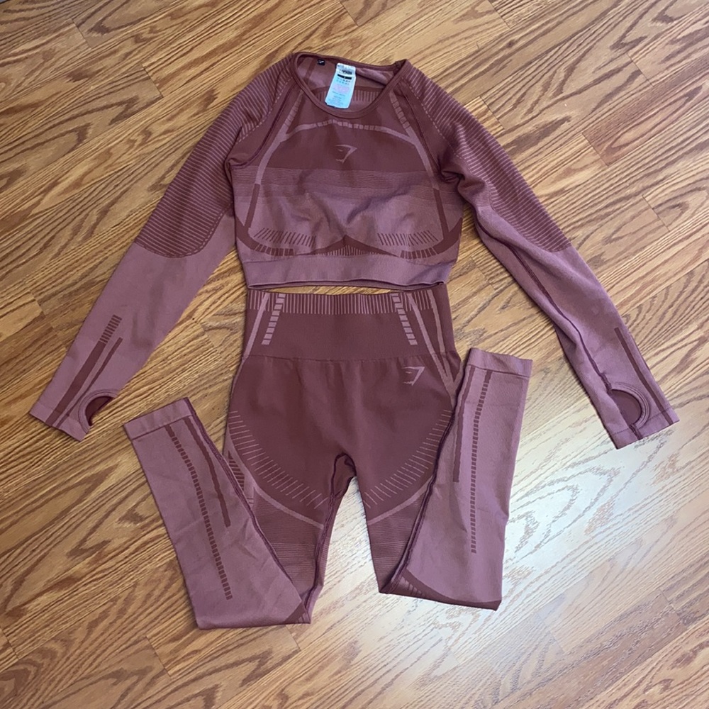 Gymshark Geo Ombre Set - Picture 10 of 10